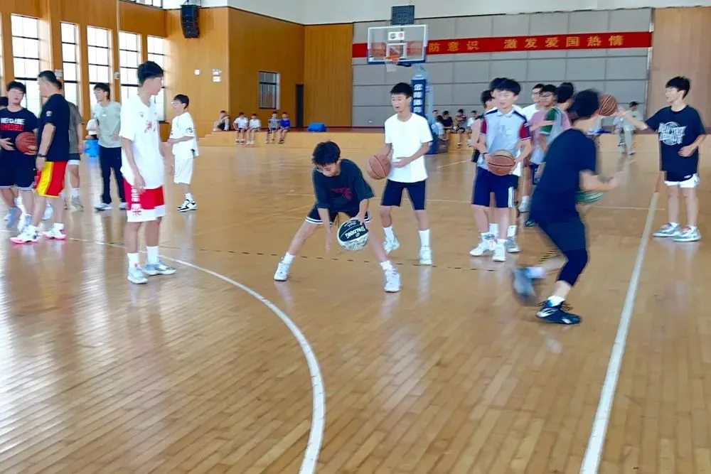 为什么互动训练有助于提高篮球比赛表现_1